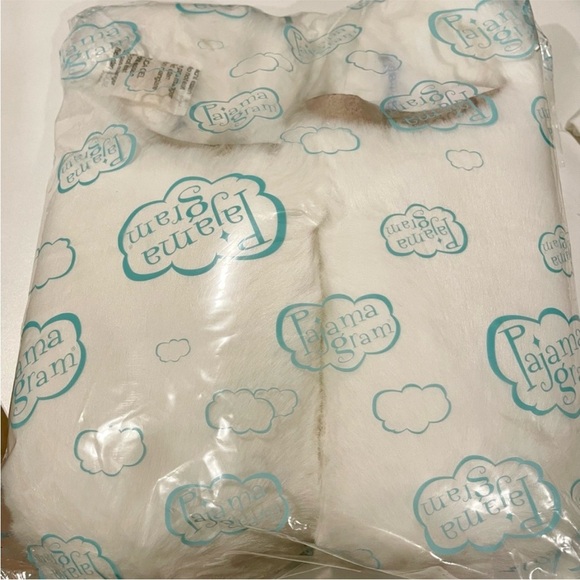 Cozy White Fuzzy Slippers - Picture 2 of 5